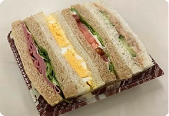 カラフルサンド
