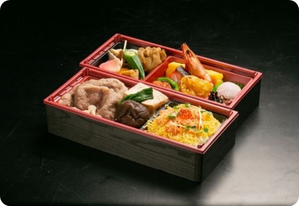 道産牛と花咲ガニの二段重